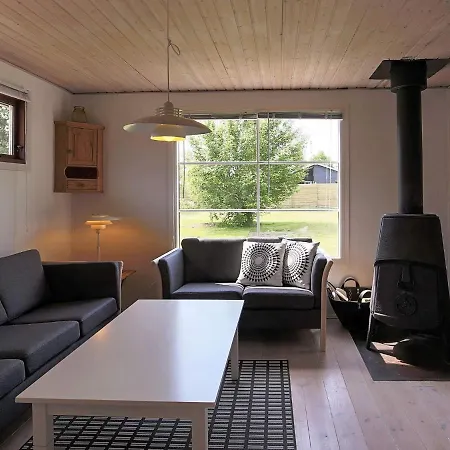 6 Person In Vaeggerlose-by Traum